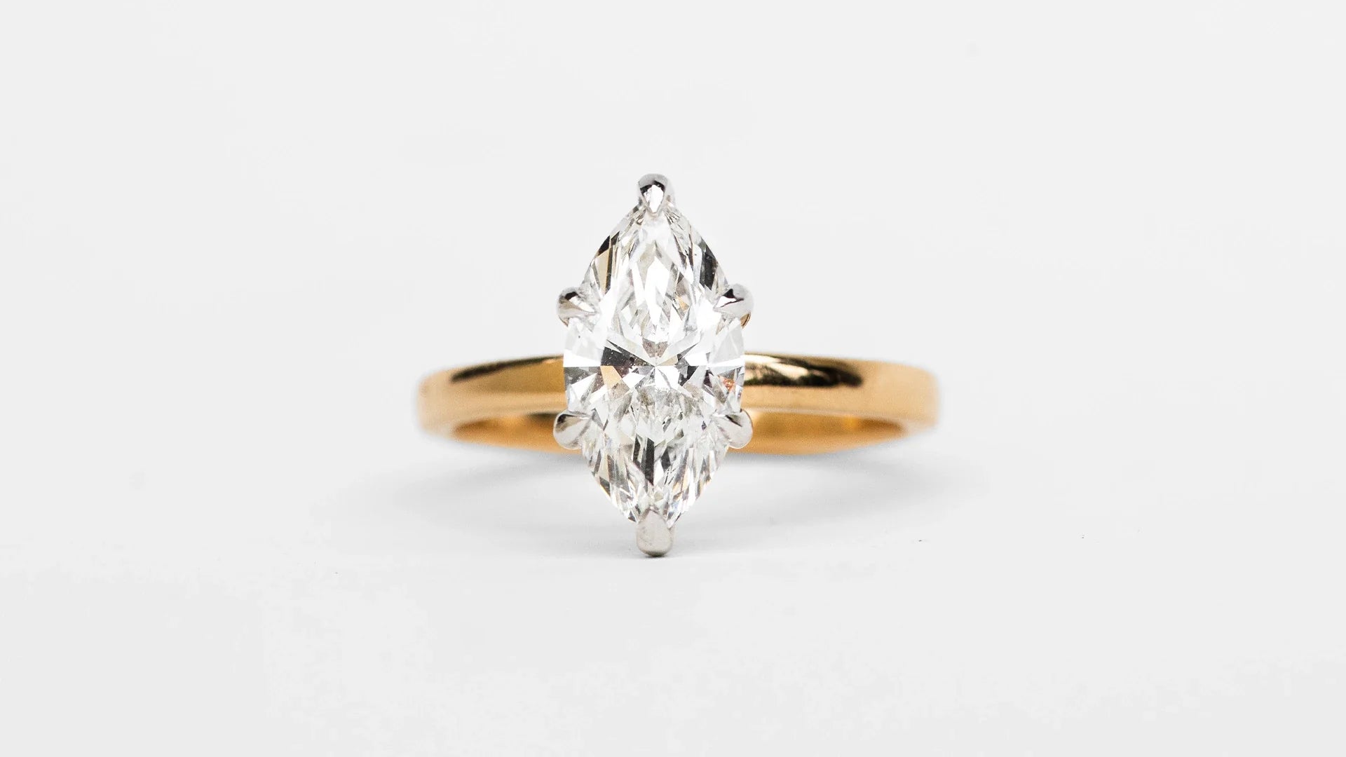 Lab-grown Engagement Rings