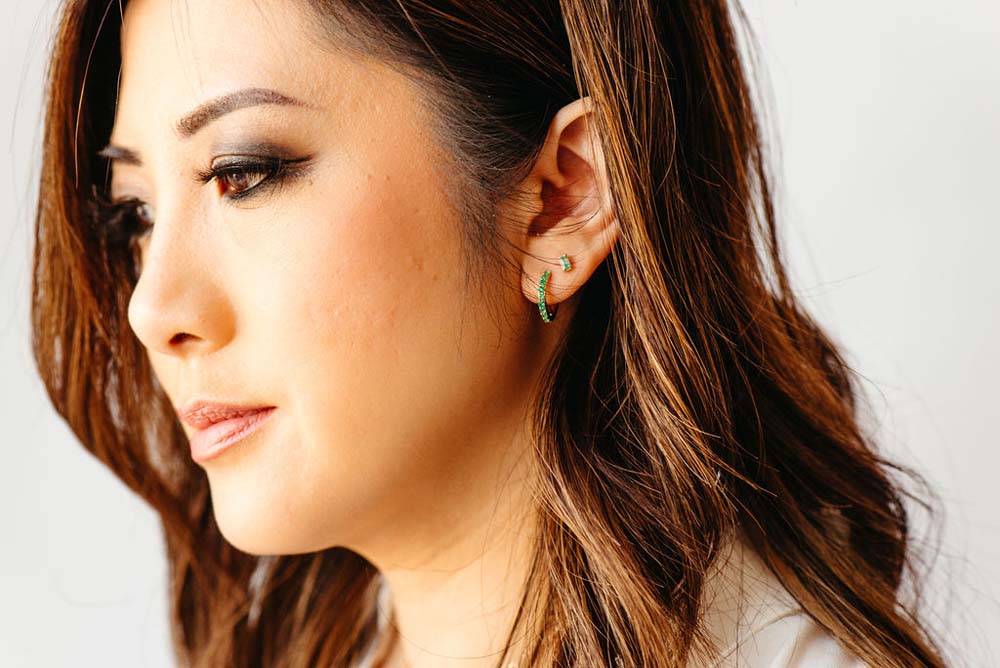 Hoop Earrings with Emerald in 10kt Yellow Gold