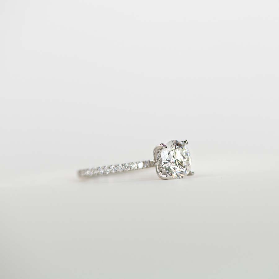 Round Engagement Ring RIN-LER-0122