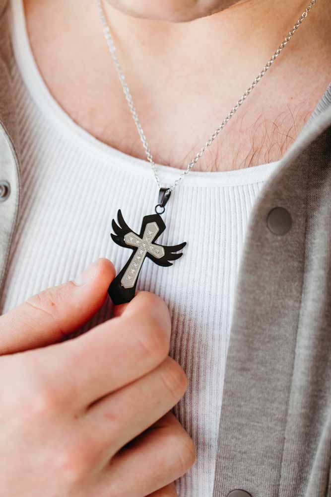 Stainless steel cubic zirconia cross pendant