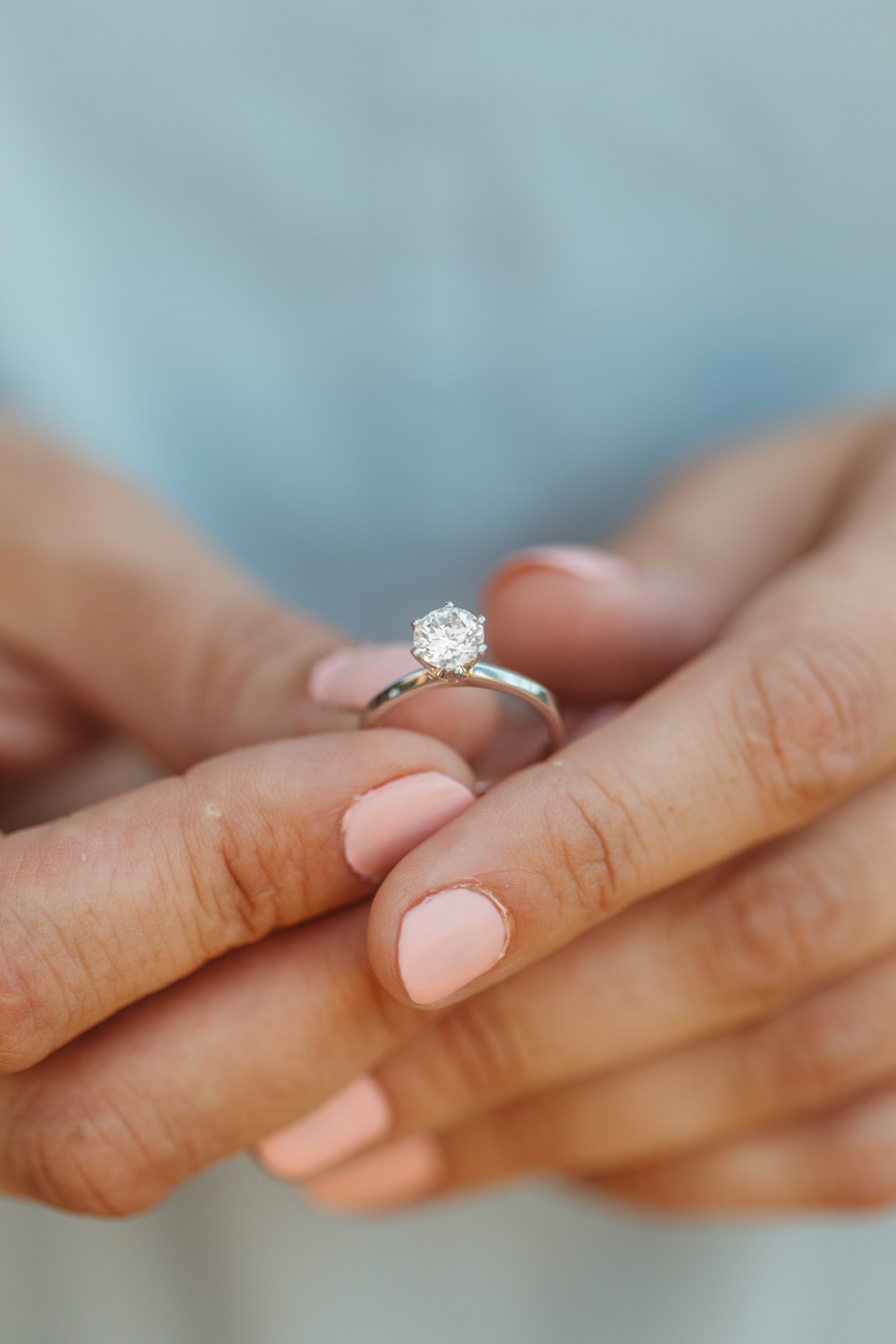 Northern Facet Ideal Cut Solitaire Engagement Ring, crafted in 18kt White Gold and featuring a dazzling 1.00 Carat Diamond at its center