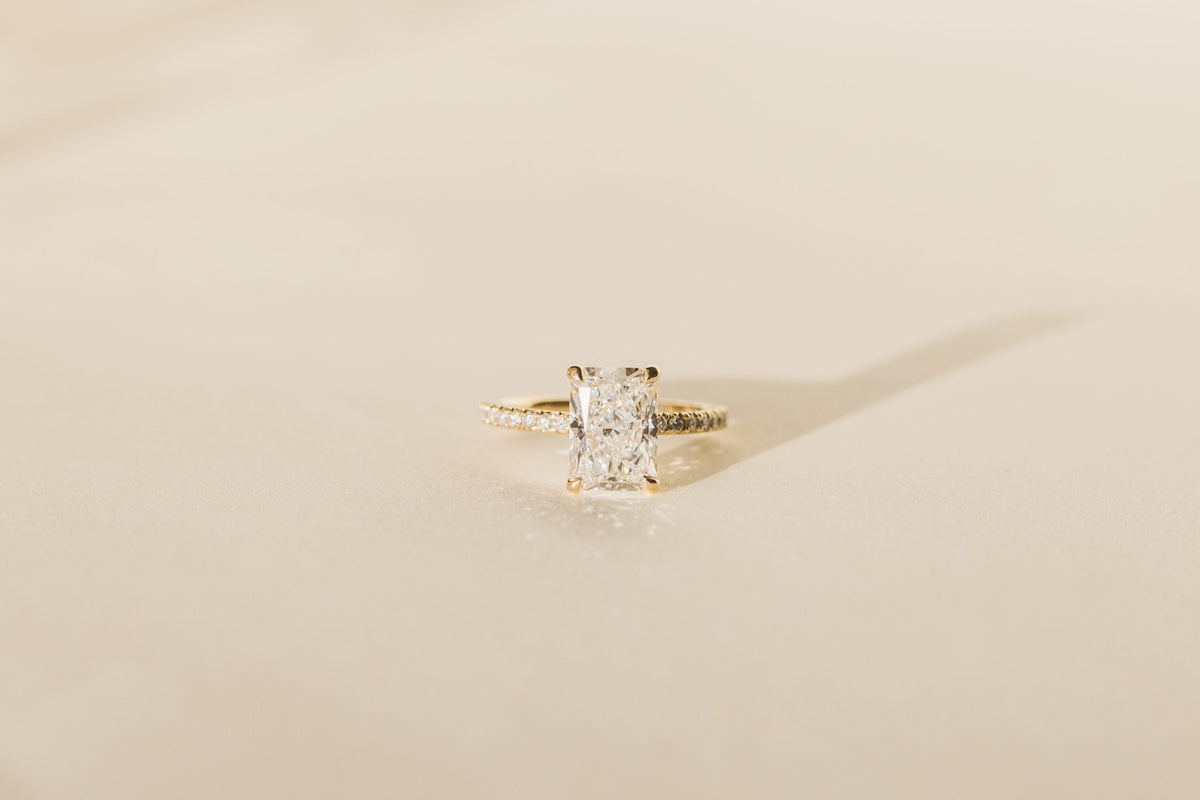 Radiant Engagement Ring RIN-LER-0504