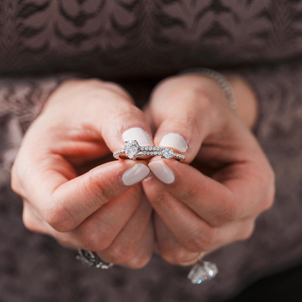 Ring with Cubic Zirconia in Sterling Silver