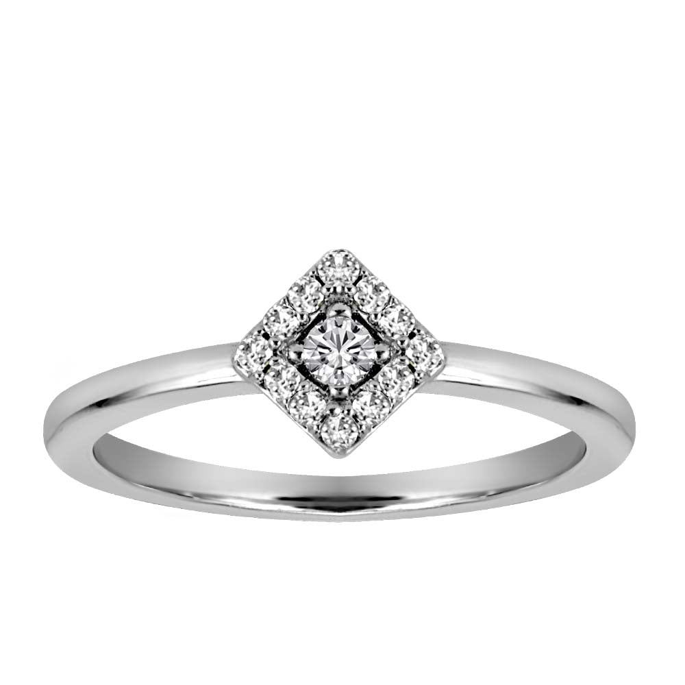 Ring with Cubic Zirconia in Sterling Silver