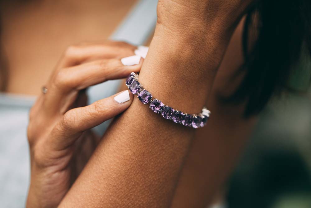 8" Bracelet with Amethyst in Sterling Silver