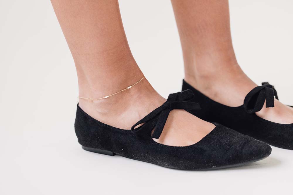 Station Bar Anklet in 10kt Yellow Gold