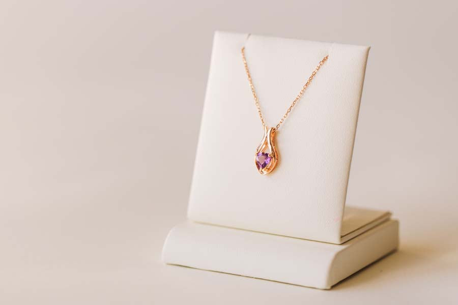 Pendant with 5MM Heart Shape Amethyst in 10kt Rose Gold with Chain