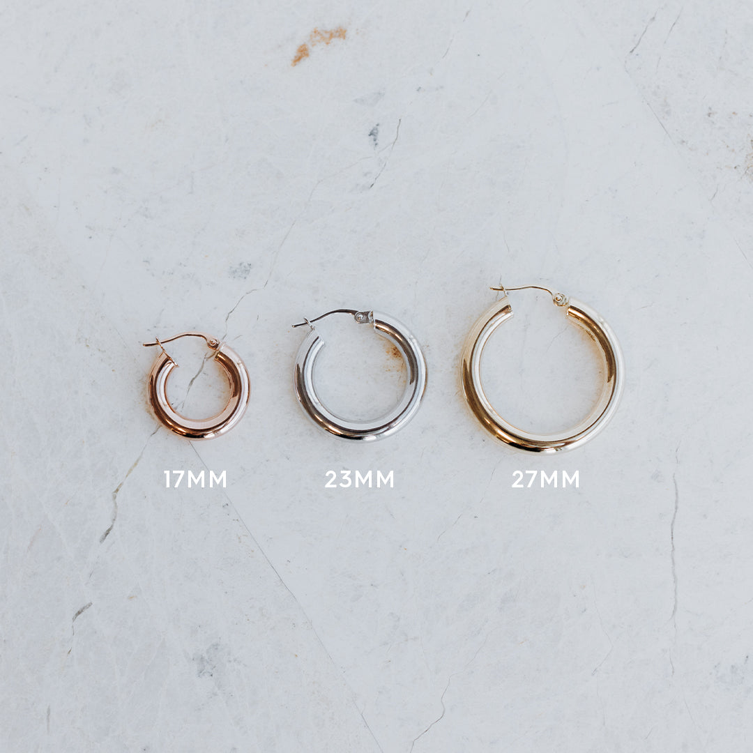 Hailey Weightless 23MM Hoop Earrings in 10kt Yellow Gold
