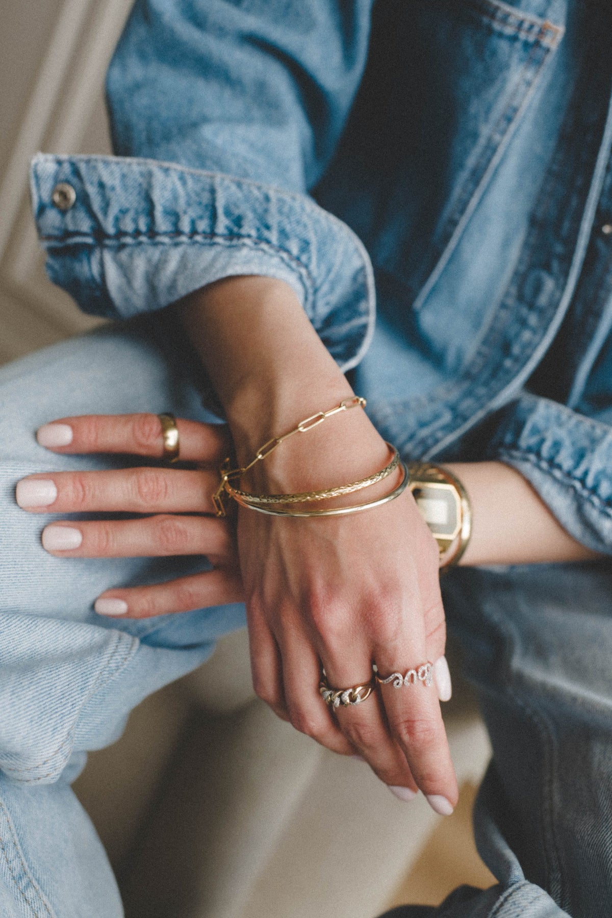 Bangle in 10kt Yellow Gold