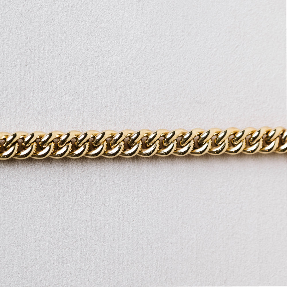 7.5" Hollow 7.8mm Curb Bracelet in 10KT Yellow Gold