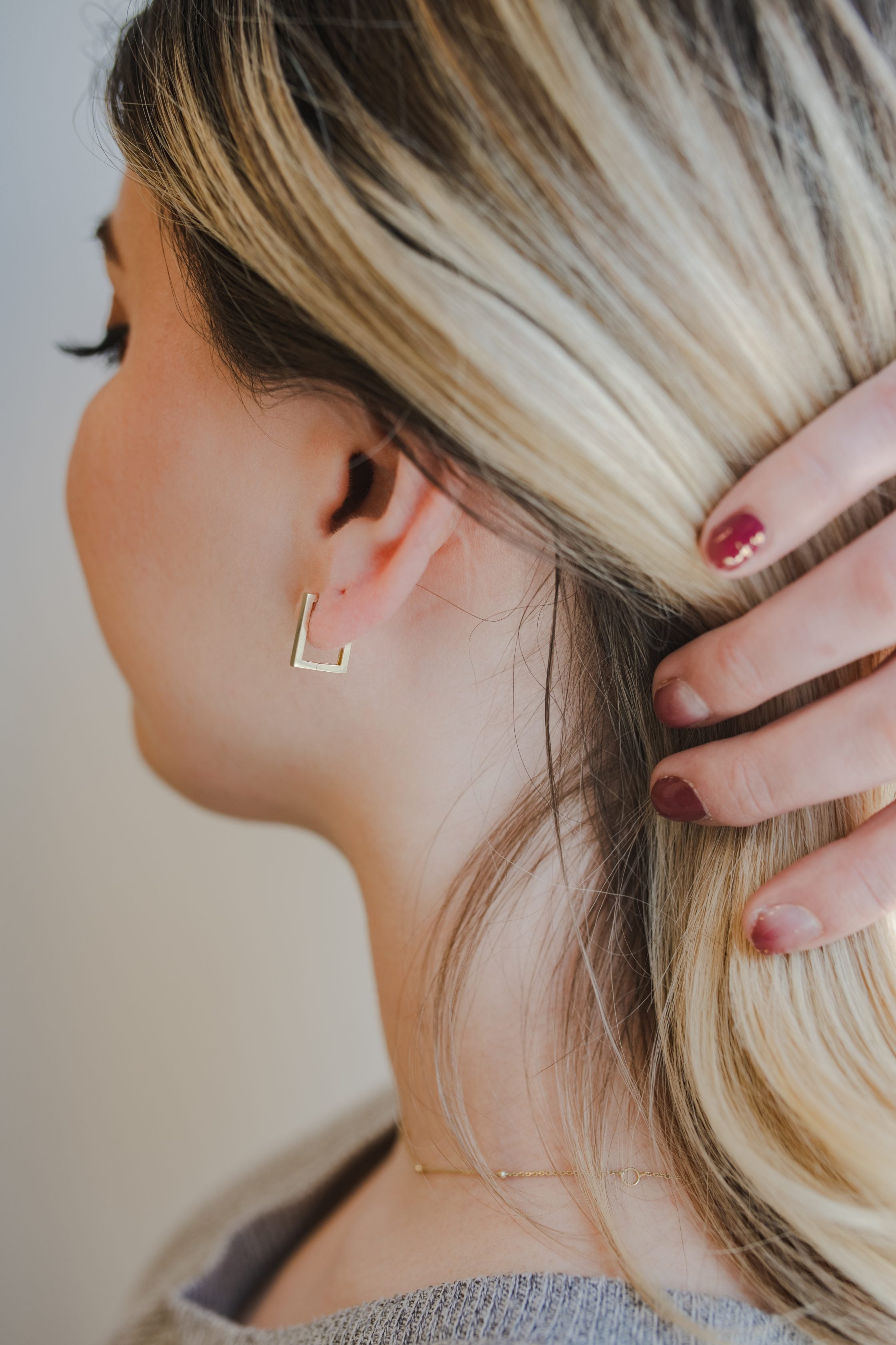 13.7MM Rectangle Huggies Hoop Earrings in 10kt Yellow Gold