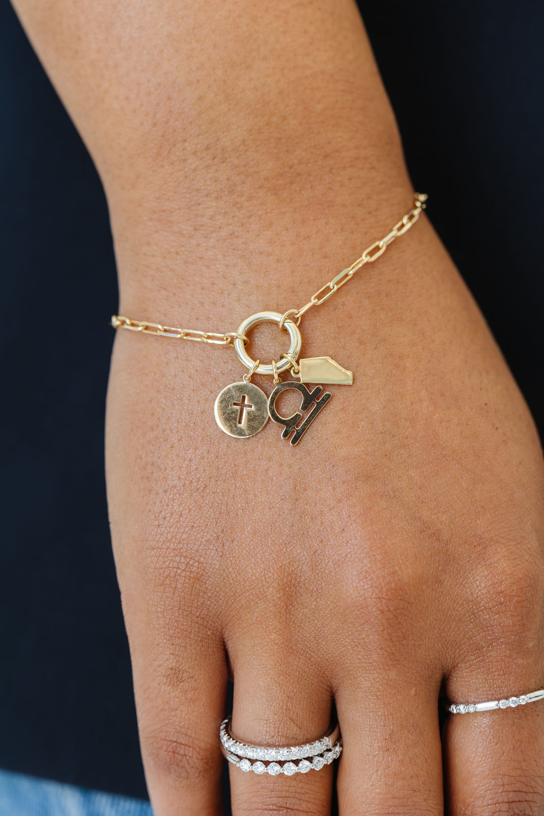 Libra Zodiac Charm in 10kt Yellow Gold