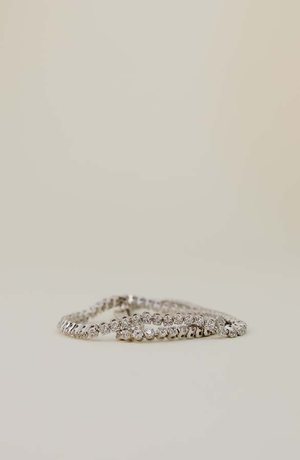 A tennis bracelet