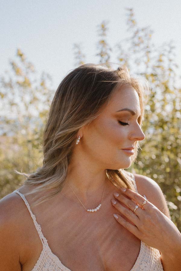 Hoop Earrings with Pearls in 10kt Yellow Gold