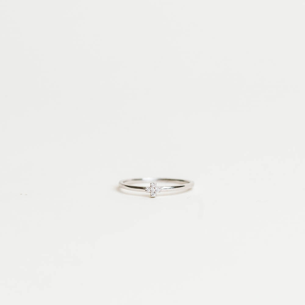 Cubic Zirconia Clover Ring in 10KT White Gold