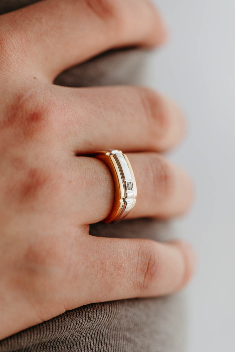 Mens Gold Diamond Ring