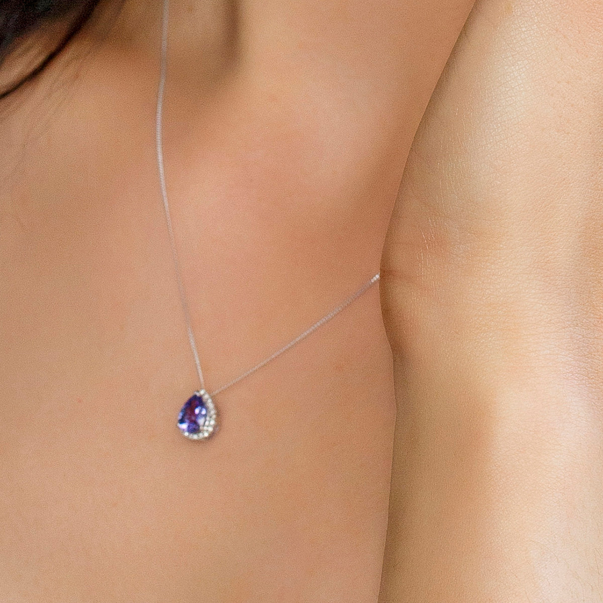 10KT White Gold Diamond and Tanzanite Pendant with Chain