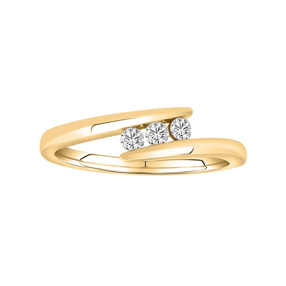 .15 Carat TW Diamond Ring in 10kt Yellow Gold